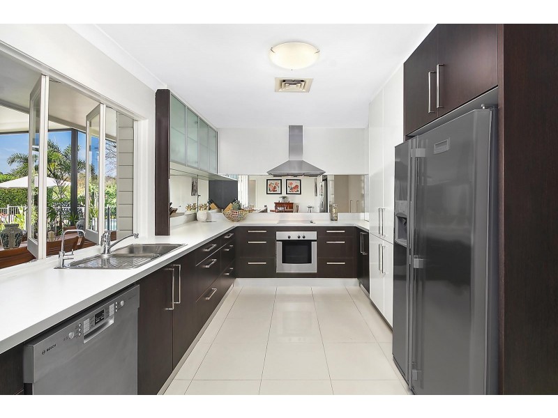 5 Delphin Street, Kenmore QLD 4069