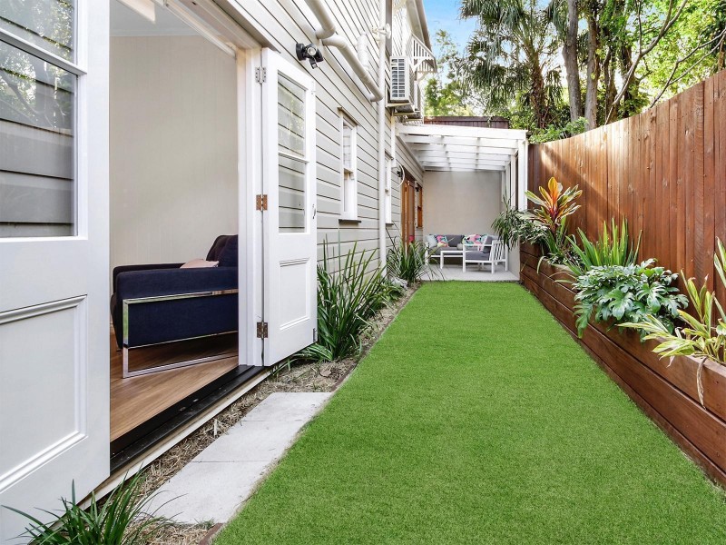 84 Miskin Street, Toowong QLD 4066