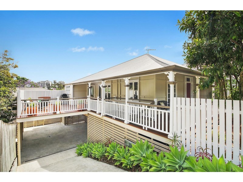 8 Ada Street, Taringa QLD 4068