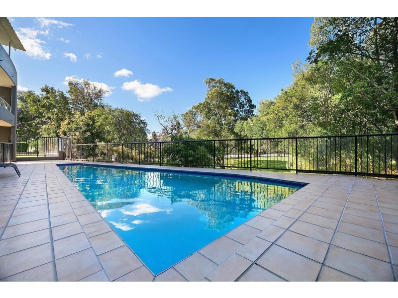 210/21 Patrick Lane, Toowong QLD 4066