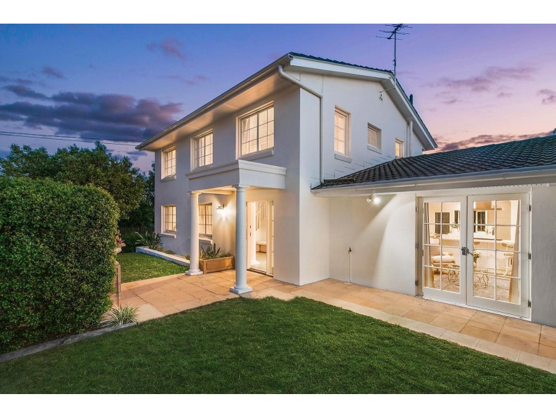 173 Hawken Drive, St Lucia QLD 4067
