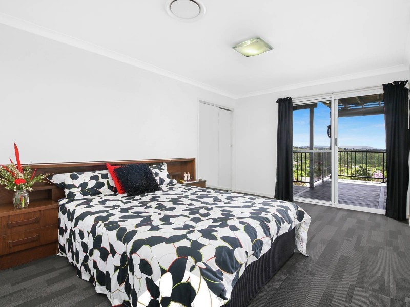 102 Gibson Crescent, Bellbowrie QLD 4070