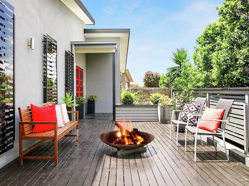 102 Gibson Crescent, Bellbowrie QLD 4070