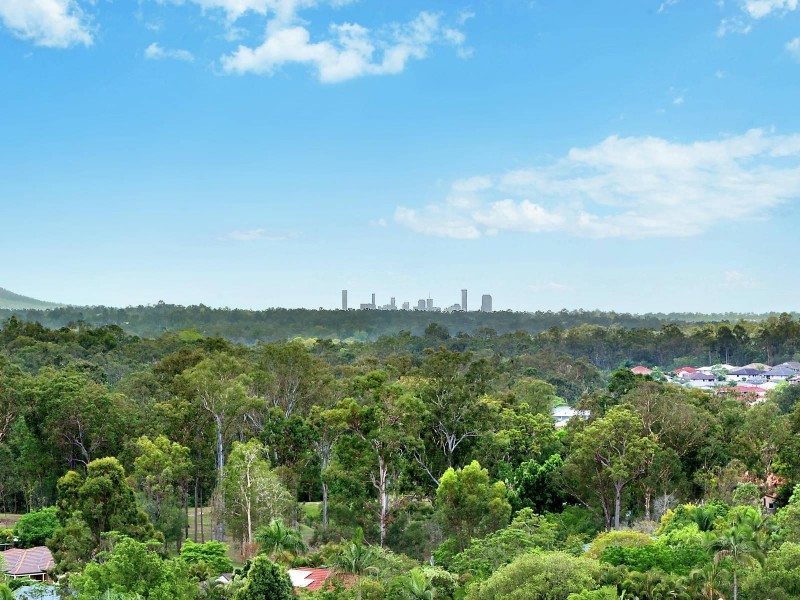 102 Gibson Crescent, Bellbowrie QLD 4070