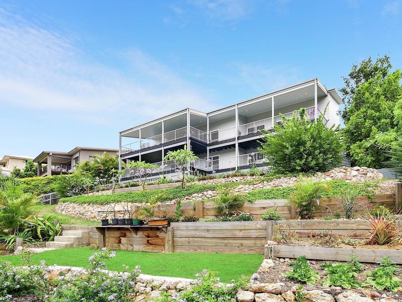 102 Gibson Crescent, Bellbowrie QLD 4070