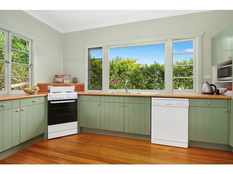 49 Burns Parade, Chapel Hill QLD 4069
