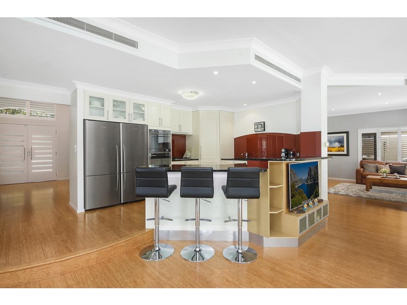 11 Samuel Place, Sinnamon Park QLD 4073