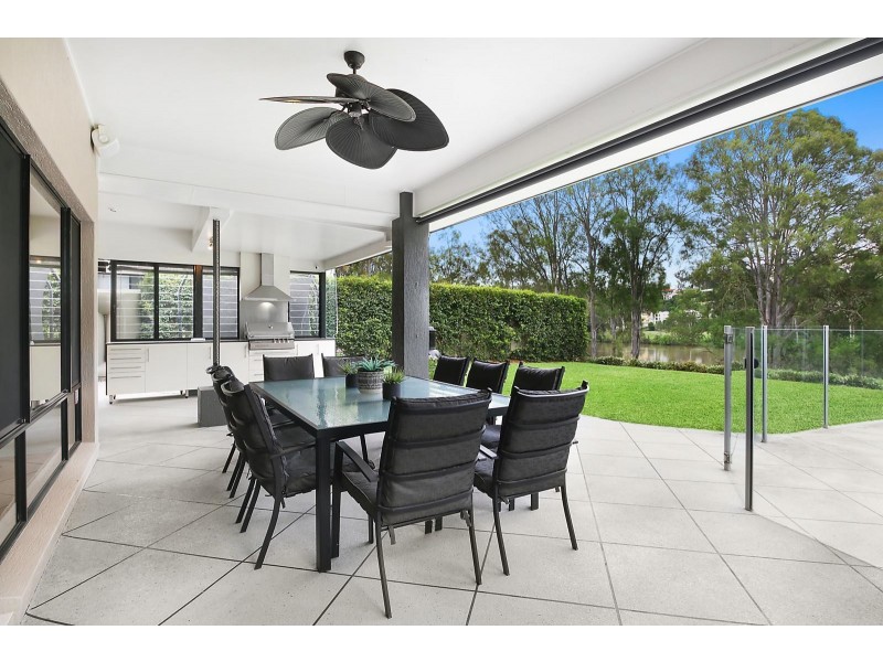 11 Samuel Place, Sinnamon Park QLD 4073