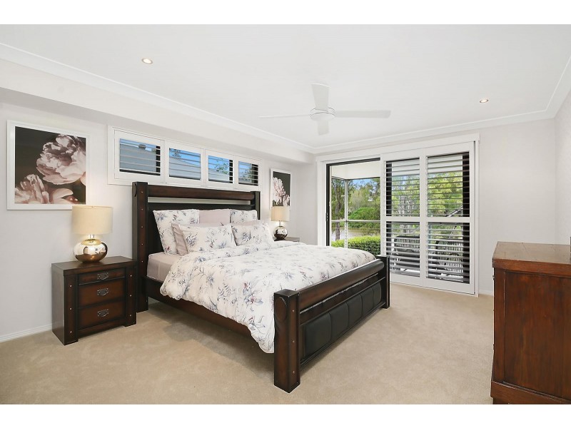 11 Samuel Place, Sinnamon Park QLD 4073