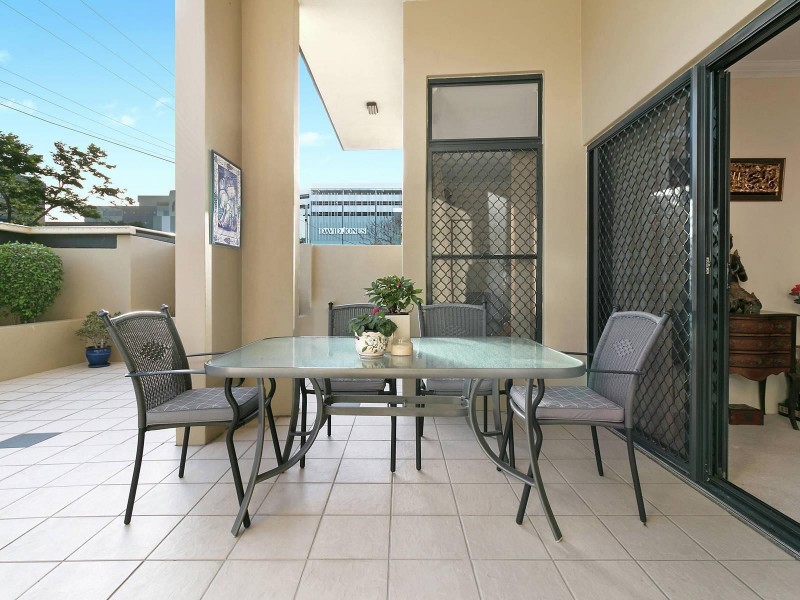 7/11 Grosvenor Road, Indooroopilly QLD 4068