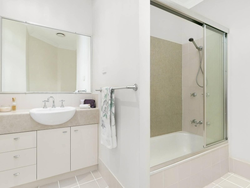 7/11 Grosvenor Road, Indooroopilly QLD 4068