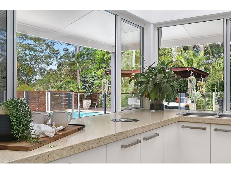 6 Ballard Place, Fig Tree Pocket QLD 4069