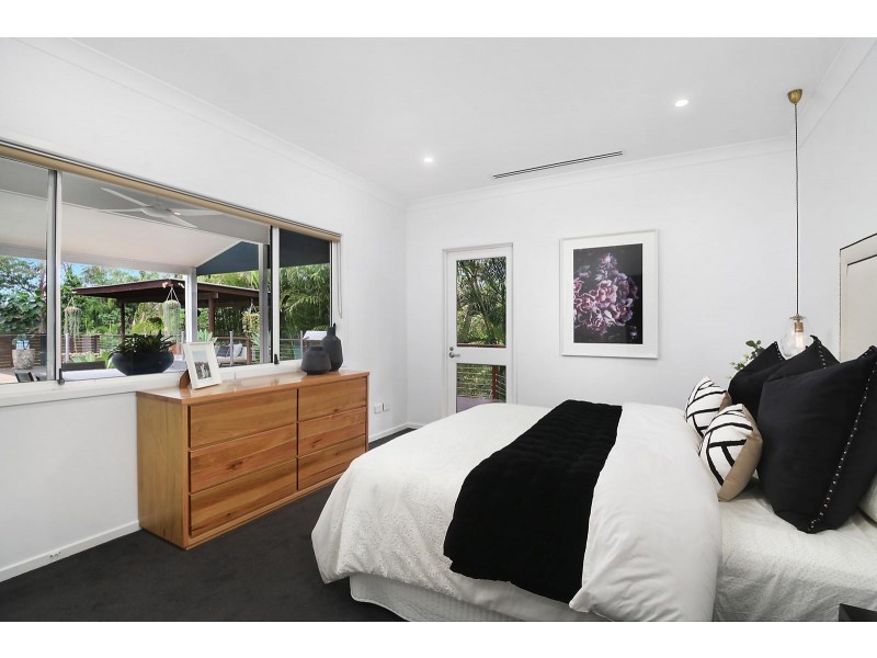 6 Ballard Place, Fig Tree Pocket QLD 4069