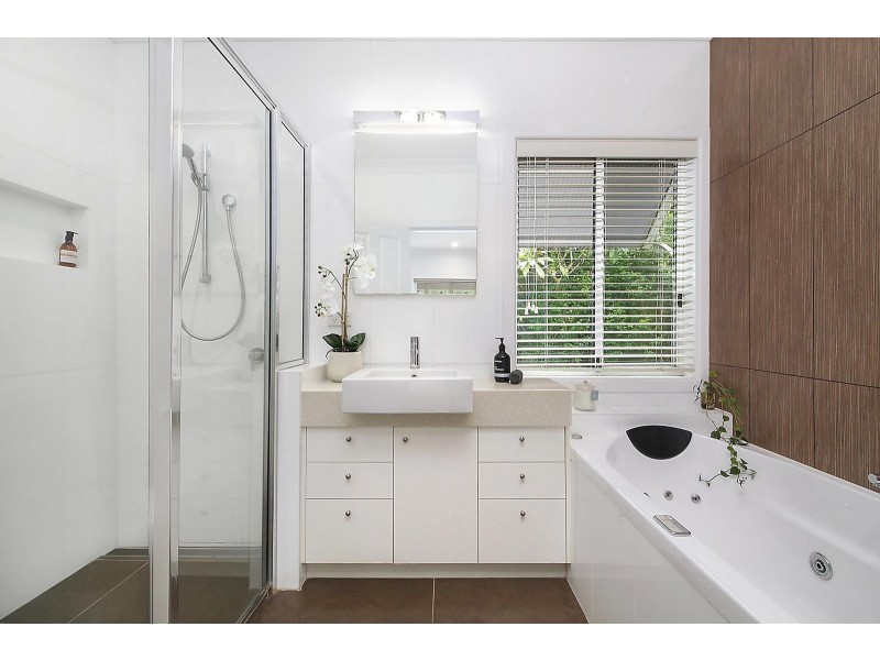 6 Ballard Place, Fig Tree Pocket QLD 4069