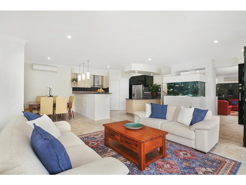 22 Grevillea Close, Chapel Hill QLD 4069