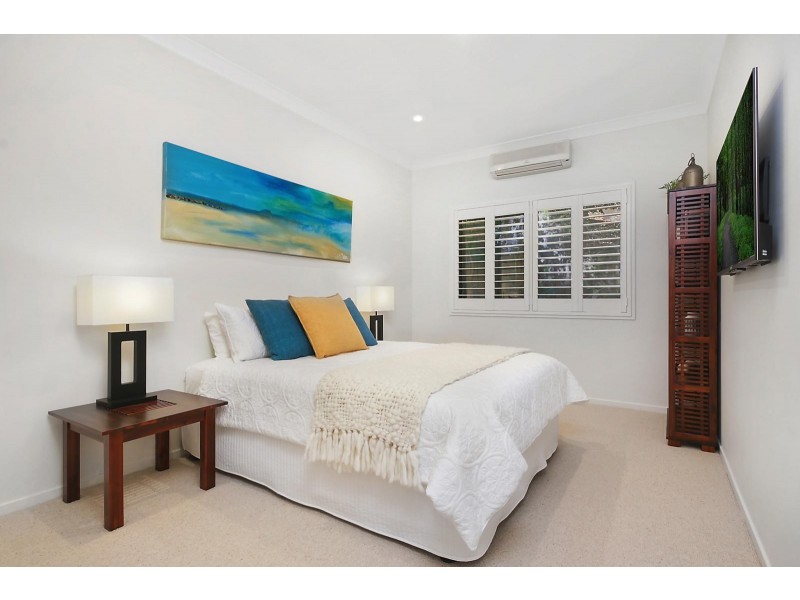 22 Grevillea Close, Chapel Hill QLD 4069