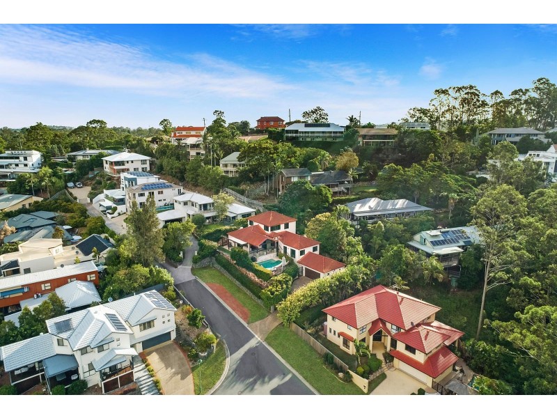 22 Grevillea Close, Chapel Hill QLD 4069