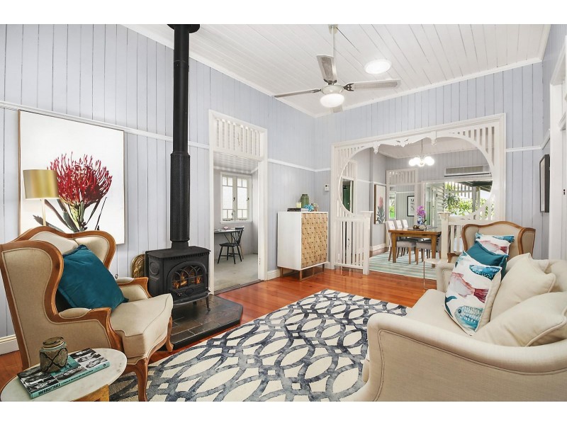 28 Burns Street, Indooroopilly QLD 4068