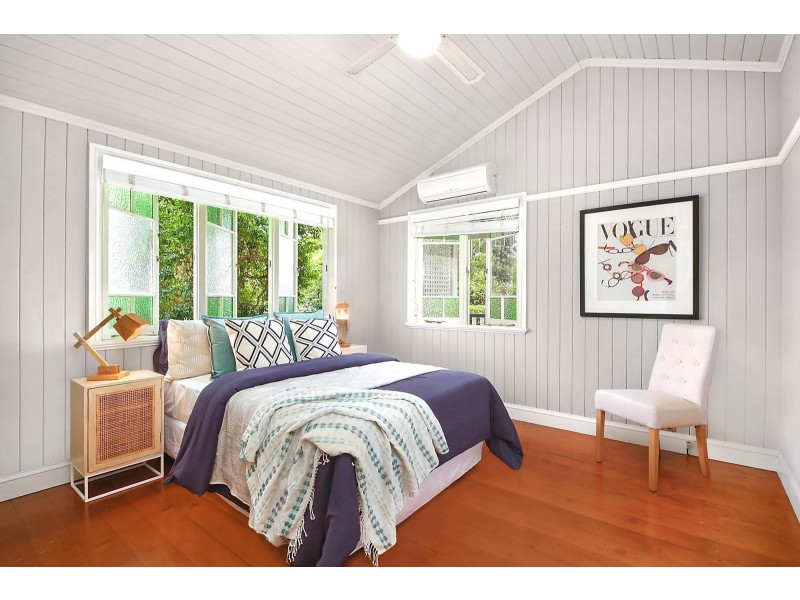 28 Burns Street, Indooroopilly QLD 4068