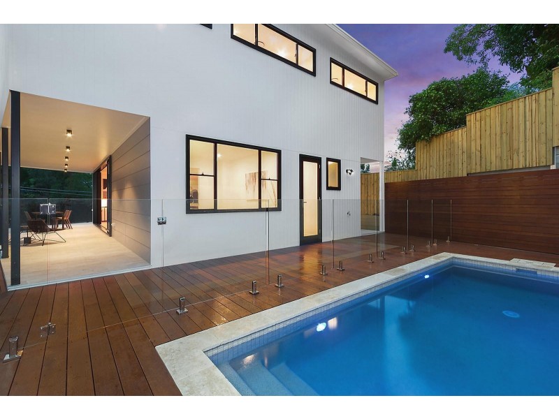 11 Dopson Street, Taringa QLD 4068