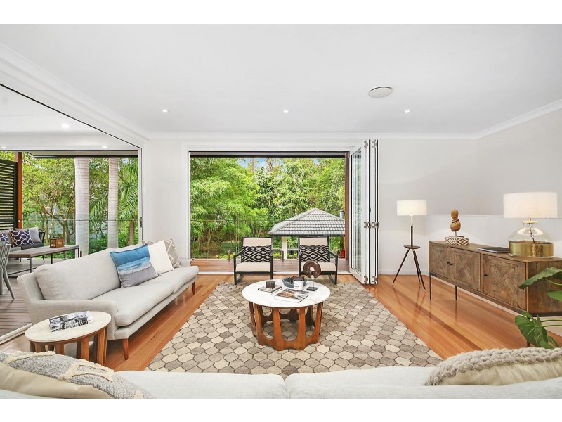 103 Ninth Avenue, St Lucia QLD 4067