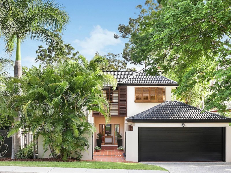 103 Ninth Avenue, St Lucia QLD 4067