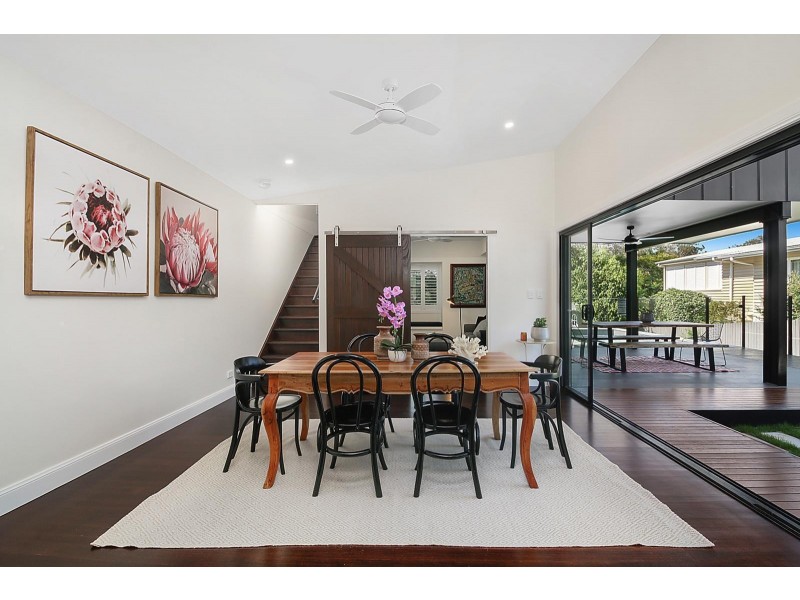 54 Meiers Road, Indooroopilly QLD 4068