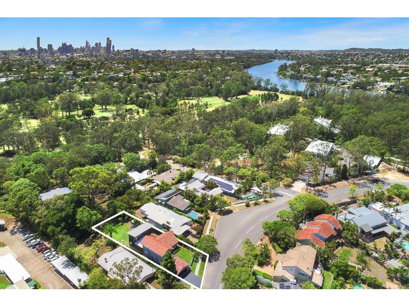 54 Meiers Road, Indooroopilly QLD 4068