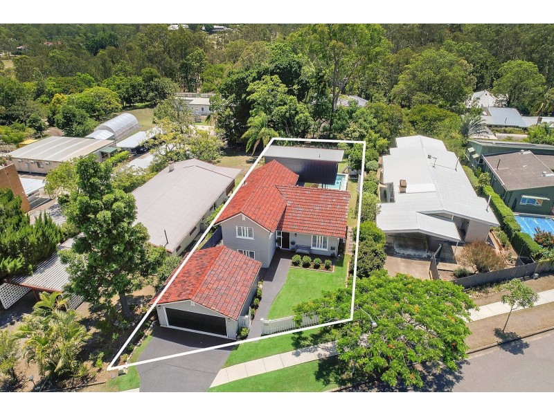 54 Meiers Road, Indooroopilly QLD 4068