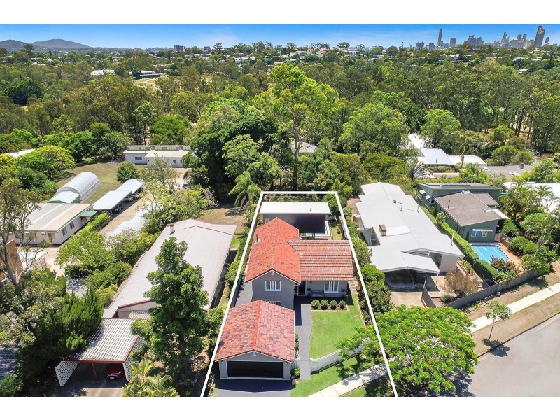 54 Meiers Road, Indooroopilly QLD 4068