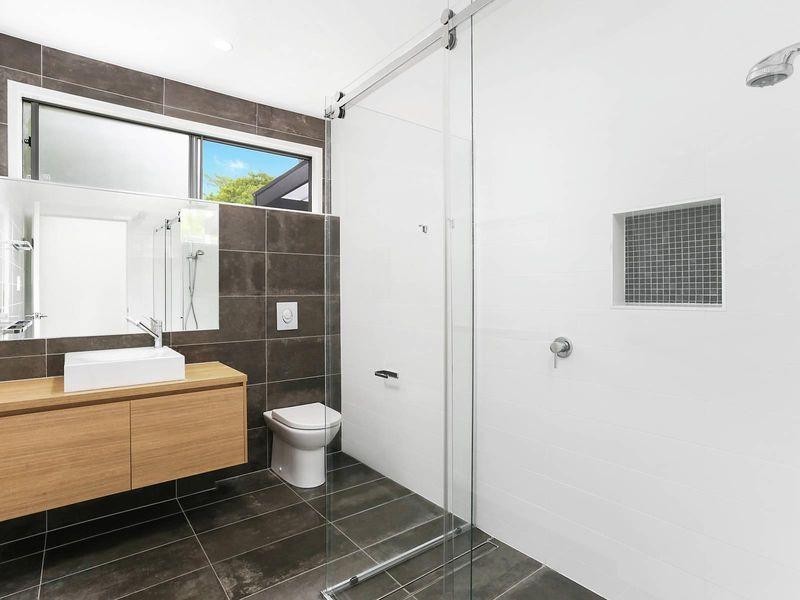 21 Bellevue Parade, Taringa QLD 4068