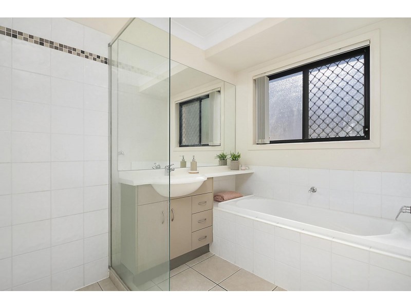 1 Caribou Crescent, Fitzgibbon QLD 4018