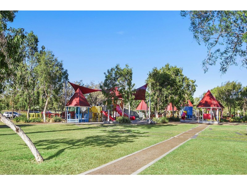 1 Caribou Crescent, Fitzgibbon QLD 4018