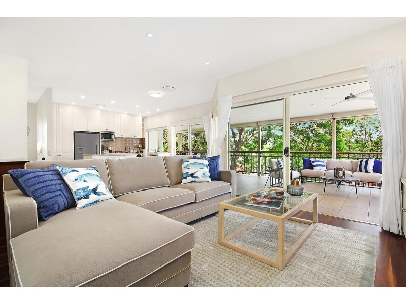 33 Highland Terrace, St Lucia QLD 4067