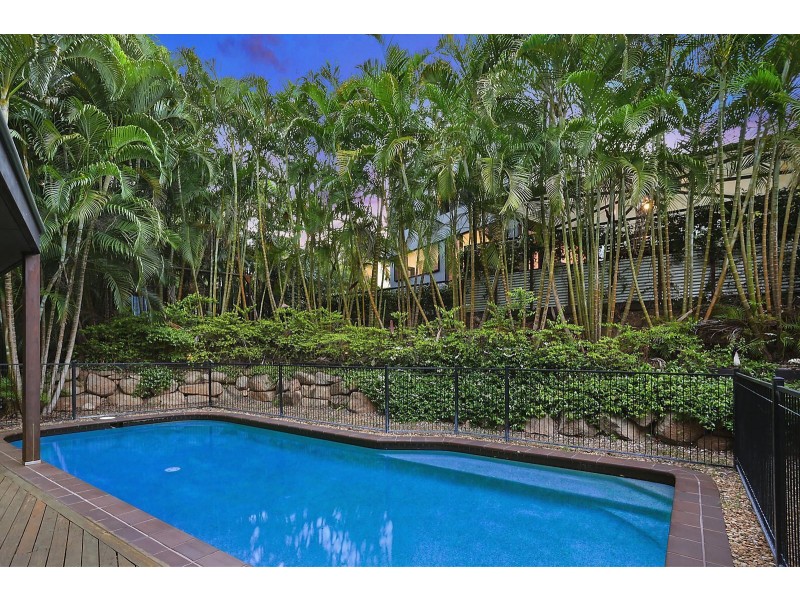 110 Jerrang Street, Indooroopilly QLD 4068