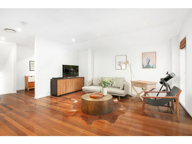 110 Jerrang Street, Indooroopilly QLD 4068