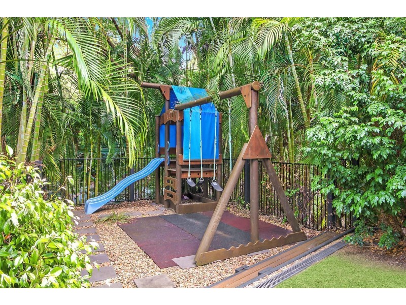 110 Jerrang Street, Indooroopilly QLD 4068