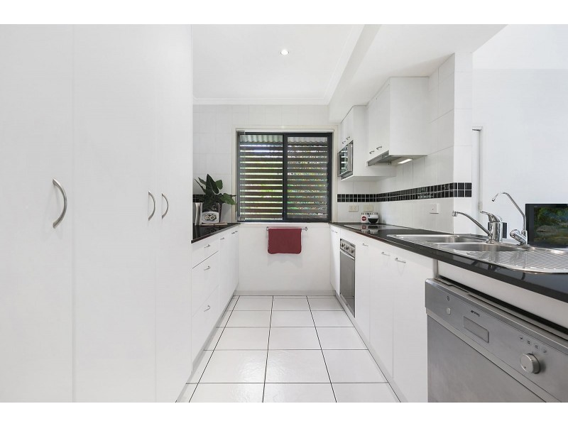 2/12 Burton Street, Indooroopilly QLD 4068