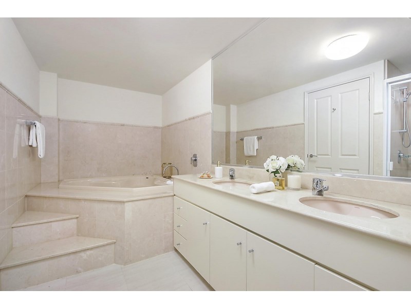 105/1 Gray Street, New Farm QLD 4005