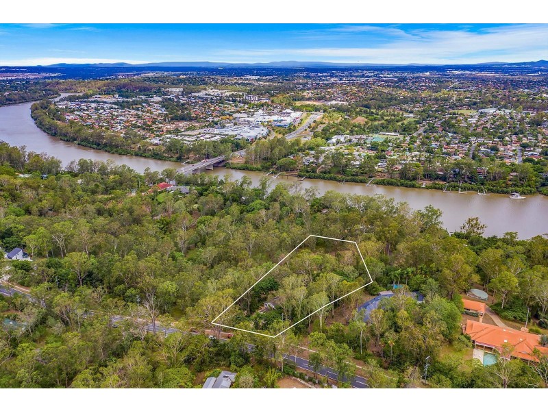 179 Kenmore Road, Kenmore QLD 4069