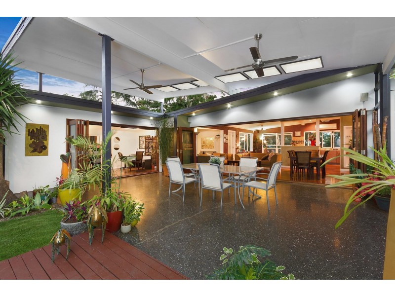 19 Taringa Parade, Indooroopilly QLD 4068