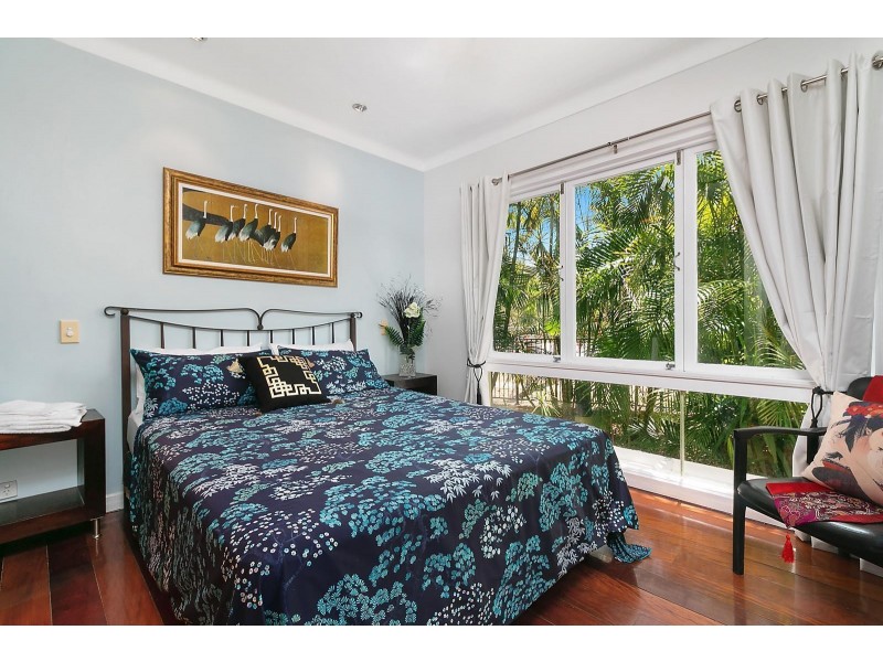 19 Taringa Parade, Indooroopilly QLD 4068