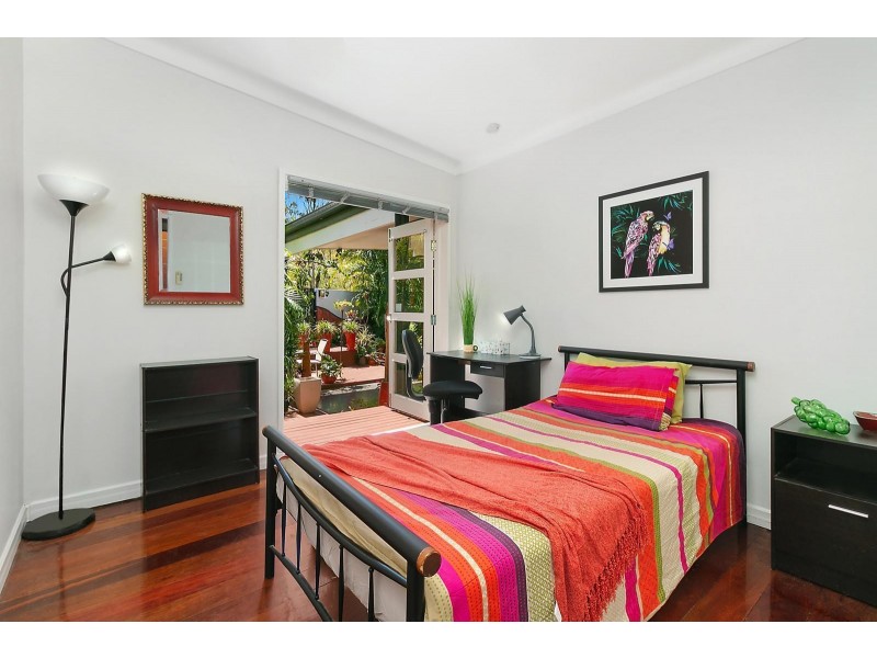 19 Taringa Parade, Indooroopilly QLD 4068