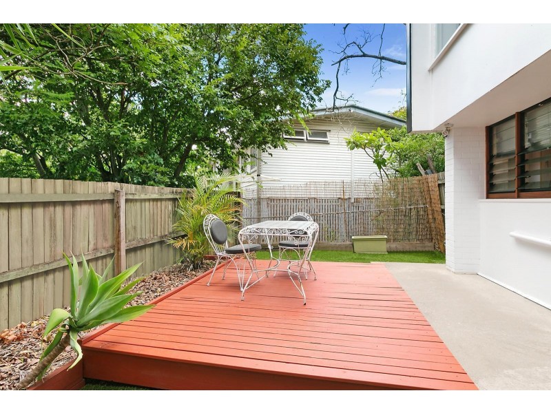 19 Taringa Parade, Indooroopilly QLD 4068