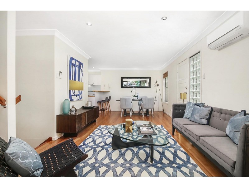 2/9 Eldon Street, Indooroopilly QLD 4068