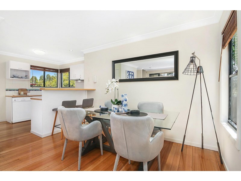 2/9 Eldon Street, Indooroopilly QLD 4068