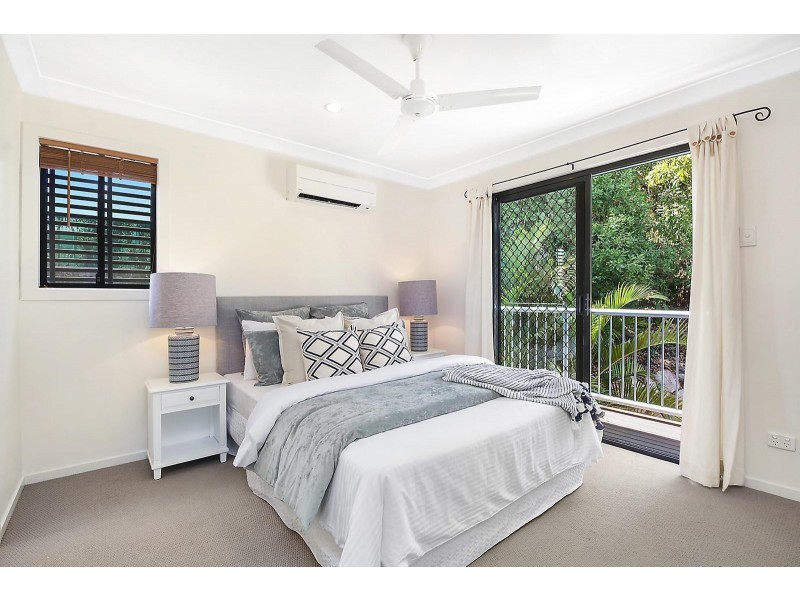 2/9 Eldon Street, Indooroopilly QLD 4068