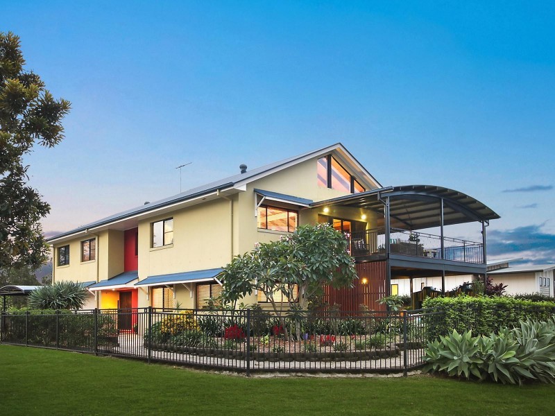 26 Yarraman Street, Arana Hills QLD 4054