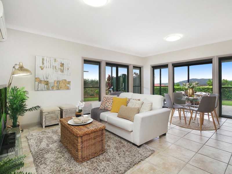 26 Yarraman Street, Arana Hills QLD 4054