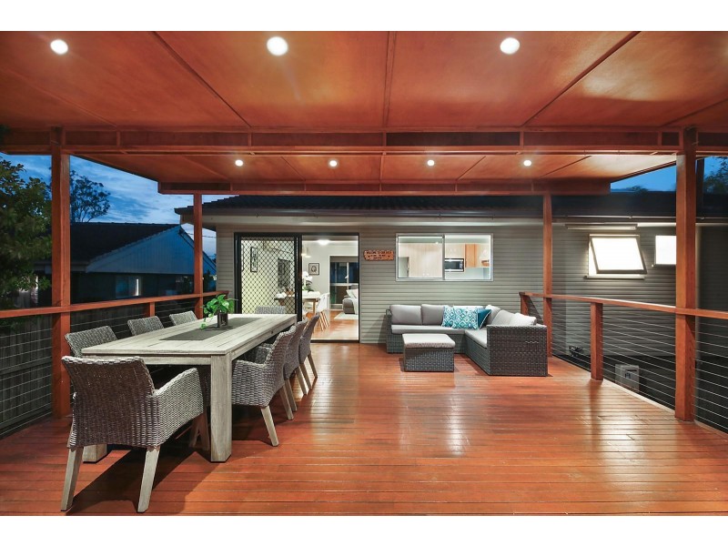 12 Arilpa Crescent, Ferny Hills QLD 4055